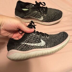 Nike free rn fly knit sneakers